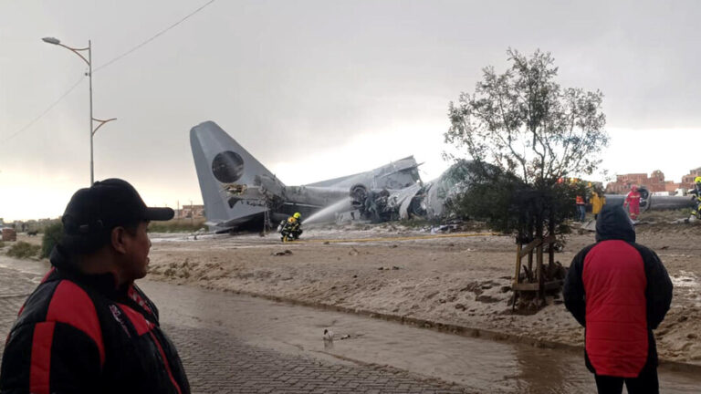 Un avión militar de carga se accidenta en la segunda ciudad más poblada de Bolivia