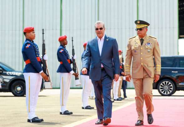 Abinader-saliendo-a-Mexico