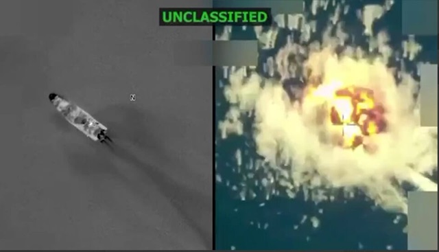 Momento-en-que-una-lancha-era-atacada-por-EE.UU_.-en-el-Caribe