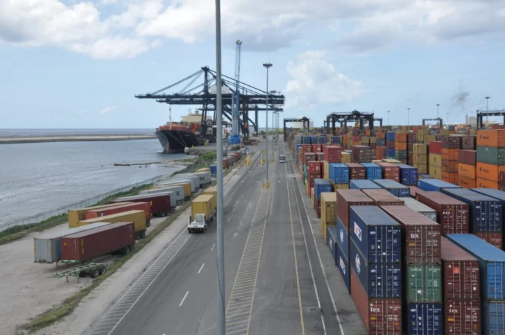 Puertos-Dominicanos-1-1024x680-1-728x483