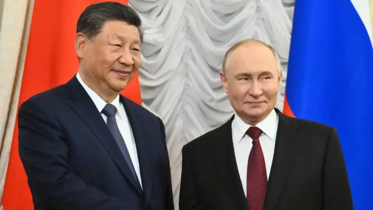 6717ea094bb86_putin-y-xi-se-reunen-en-la-cumbre-de-los-brics.jpg