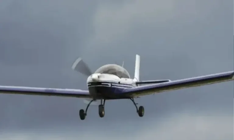 Avion.jpg