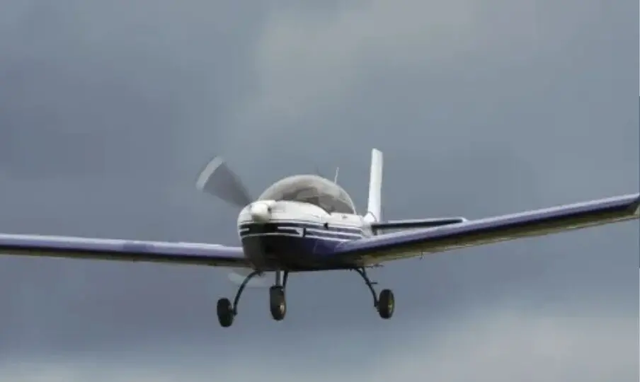 Avion.jpg