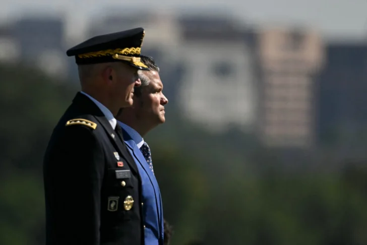 AFP__20260402__A6M7763__v1__MidRes__HegsethAskedUsArmyChiefOfStaffToStepDownOfficial-728x486