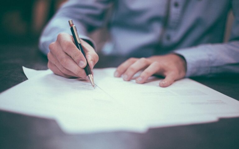 writing-1149962_1280-1080x675