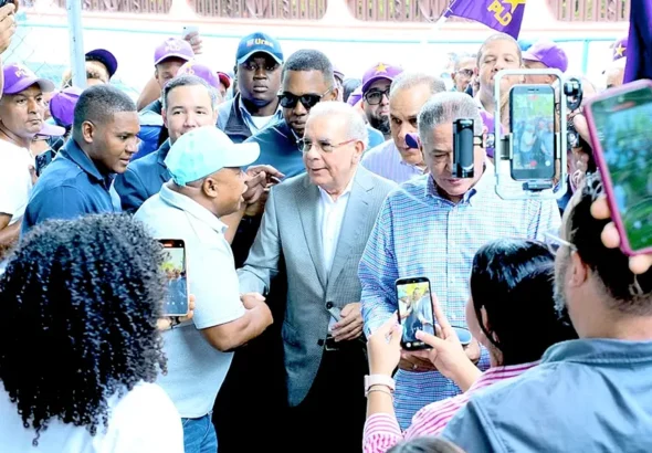 DANILO-MEDINA-PLD.jpg