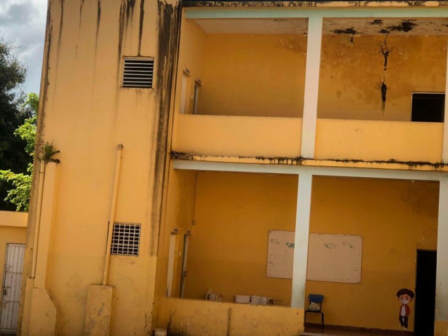 Escuelas-deterioradas-900x675