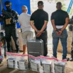Hombres-apresados-y-presunta-droga-decomisada-en-SPM-scaled