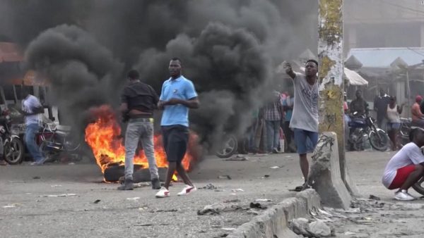 cnne-1638910-vecindarios-en-haiti-se-unen-para-defenderse-de-las-pandillas-e1787850306905