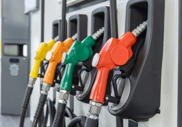 la-gasolina-en-eeuu-alcanza-los-4-dolares-por-galon-su-nivel-mas-alto-desde-202-20260331-130628-6wrg-1200x675
