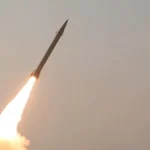 kuwait-dice-que-sus-defensas-aereas-responden-a-un-ataque-irani-con-misiles-y-dr-20260903-024529-qHYt-1200x675