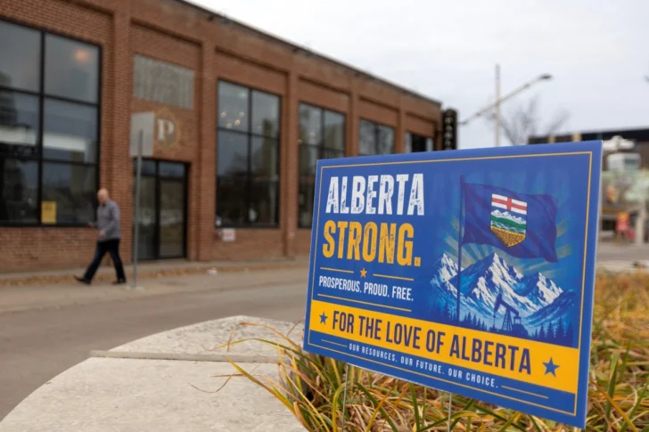 AFP__20261019__D3T462Z__v1__MidRes__AlbertaHoldsNonBindingVoteOnWhetherToSeparateFro-728x485