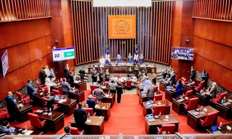 Senado-aprobo-en-primera-lectura-2.jpg