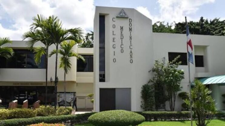 colegio-medico-denuncia-presunto-desfalco-de-rd64-5-millones-y-presenta-querell-20261030-214717-zMUB-742x418